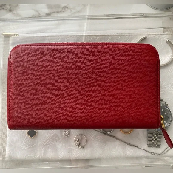 PRADA WALLET POUCHETTE